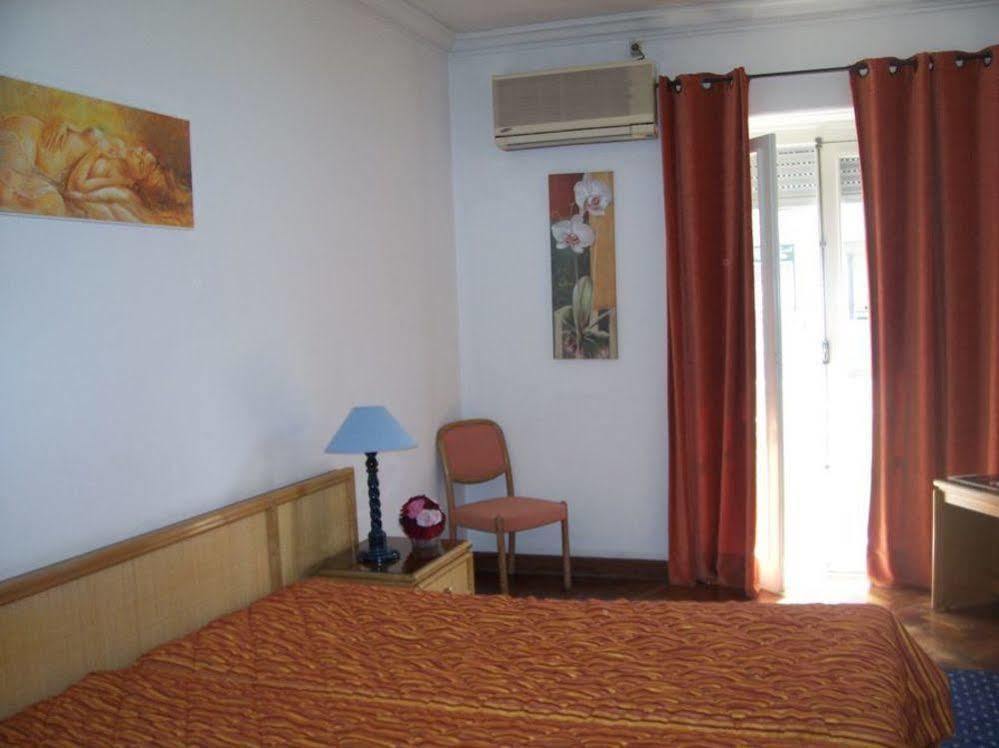 Residencial Caravela Hotel 2*